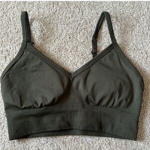 Lululemon Ebb to street C/D Sports bra with optional racerback hook